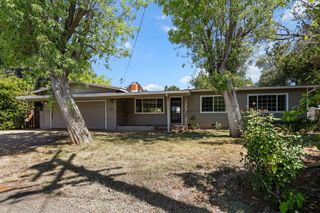 620 Dee Court, Redding, CA 96002