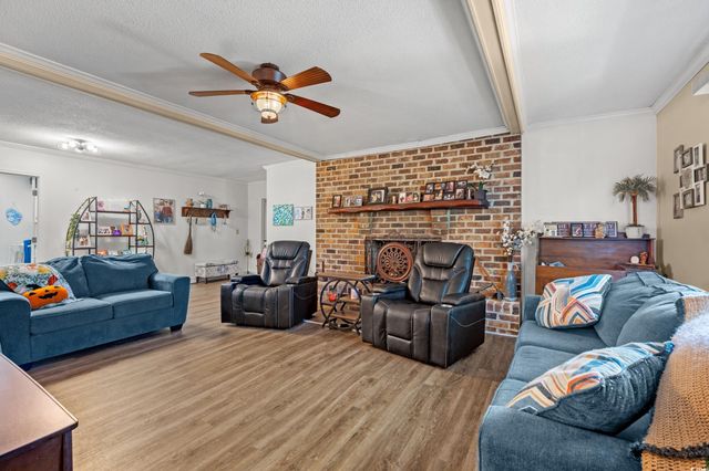 406 S Rosemary Ave., Andrews, SC 29510