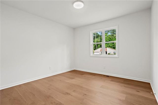 4899 Hawk Trail NE, Marietta, GA 30066