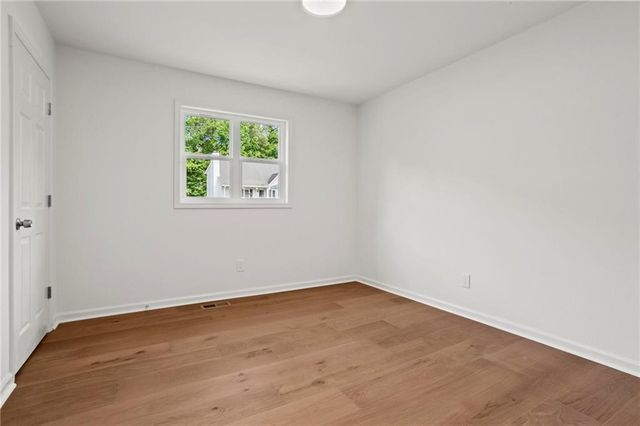 4899 Hawk Trail NE, Marietta, GA 30066