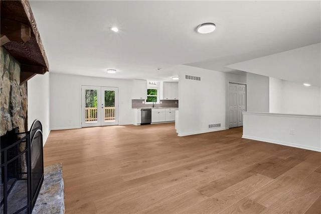 4899 Hawk Trail NE, Marietta, GA 30066