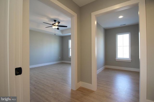 224 MILL RACE DR, Winchester, VA 22602