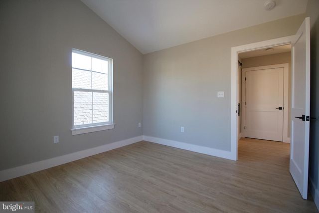 224 MILL RACE DR, Winchester, VA 22602