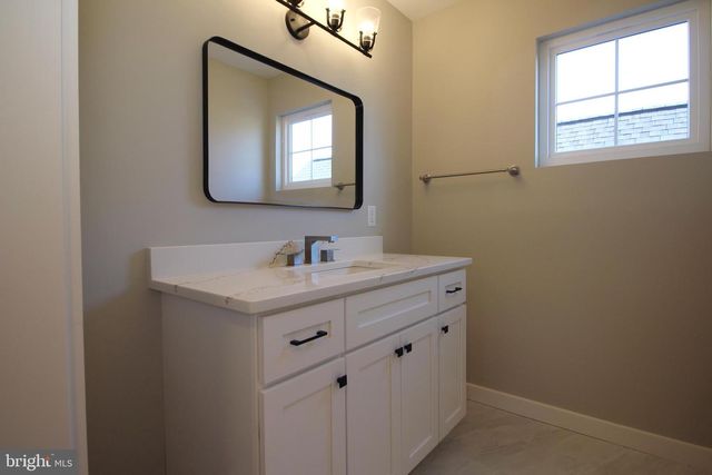 224 MILL RACE DR, Winchester, VA 22602