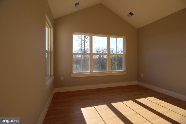 224 MILL RACE DR, Winchester, VA 22602