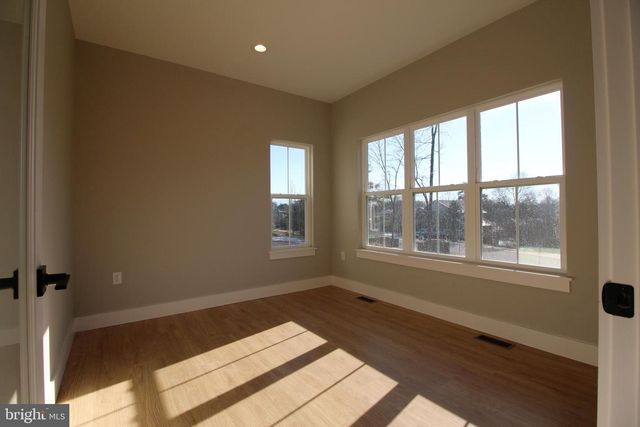 224 MILL RACE DR, Winchester, VA 22602