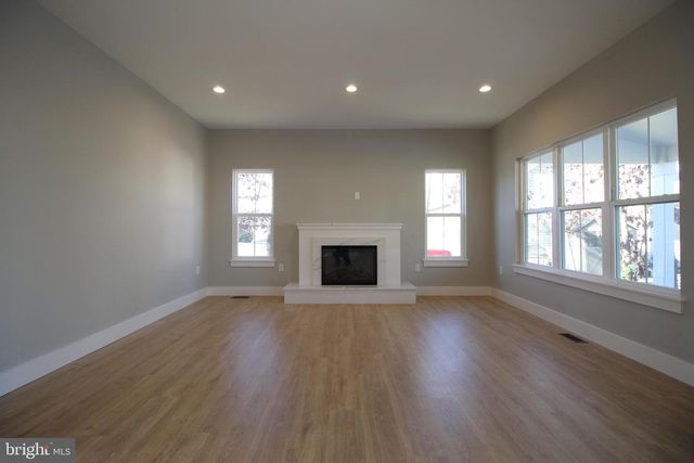 224 MILL RACE DR, Winchester, VA 22602