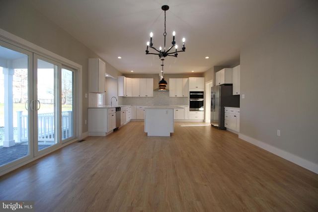 224 MILL RACE DR, Winchester, VA 22602