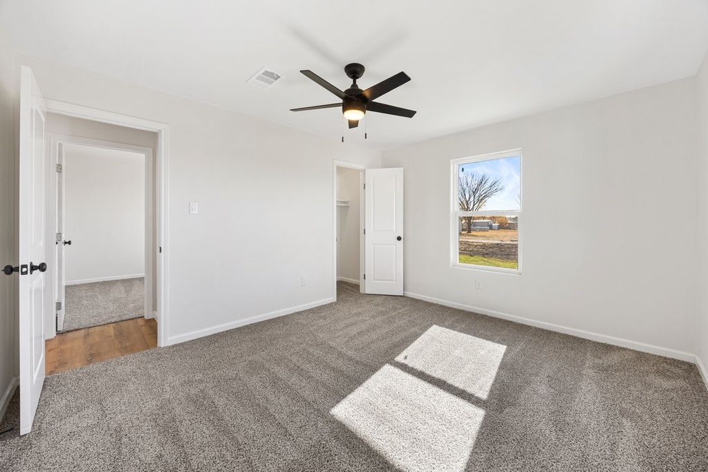 18988 Horseshoe Drive, Nevada, TX 75173