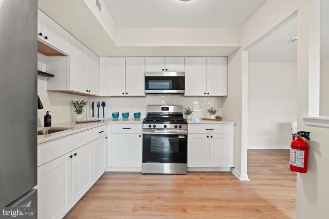 4445 ERNIE DAVIS CIR, Philadelphia, PA 19154