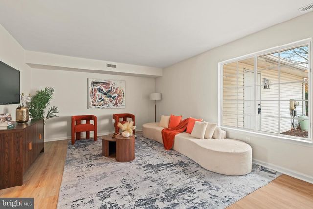 4445 ERNIE DAVIS CIR, Philadelphia, PA 19154