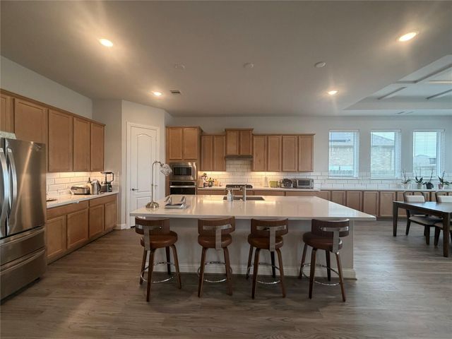 6610 Lake Oasis Drive, Katy, TX 77493