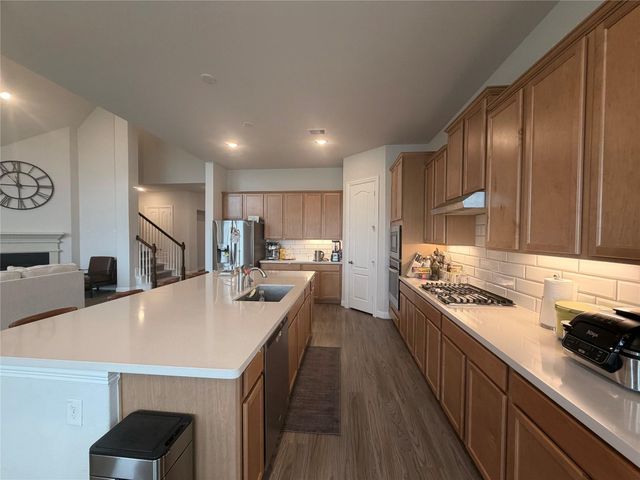 6610 Lake Oasis Drive, Katy, TX 77493