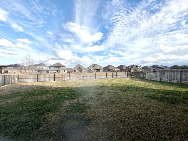 6610 Lake Oasis Drive, Katy, TX 77493