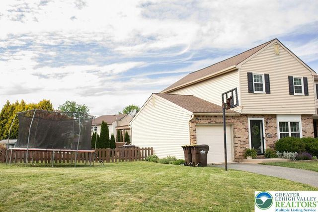 4161 Newport Drive, Emmaus Boro, PA 18049