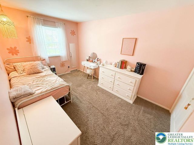 4161 Newport Drive, Emmaus Boro, PA 18049