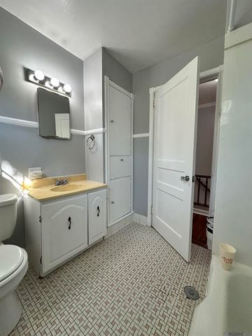 2547 Olive St, Baton Rouge, LA 70806