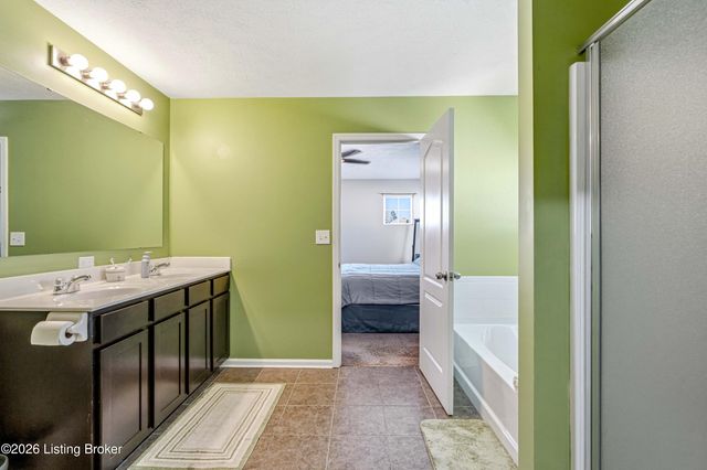 7050 Beamtree Dr, Shelbyville, KY 40065