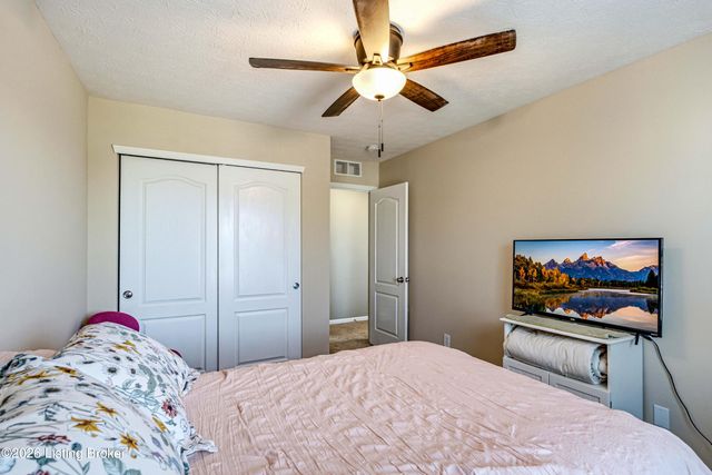 7050 Beamtree Dr, Shelbyville, KY 40065