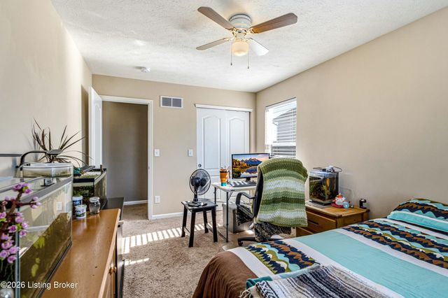 7050 Beamtree Dr, Shelbyville, KY 40065