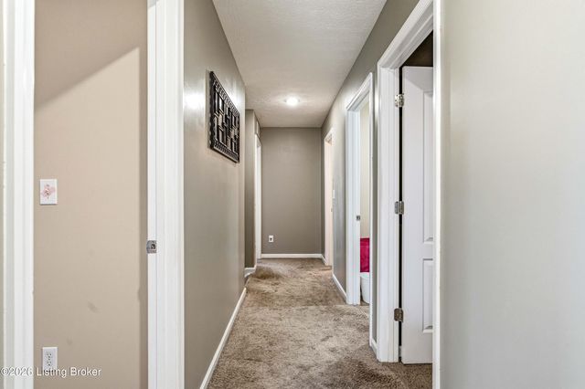 7050 Beamtree Dr, Shelbyville, KY 40065
