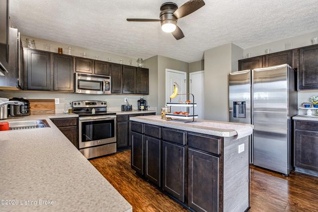 7050 Beamtree Dr, Shelbyville, KY 40065