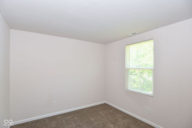 1392 Cascades Drive, Greenfield, IN 46140