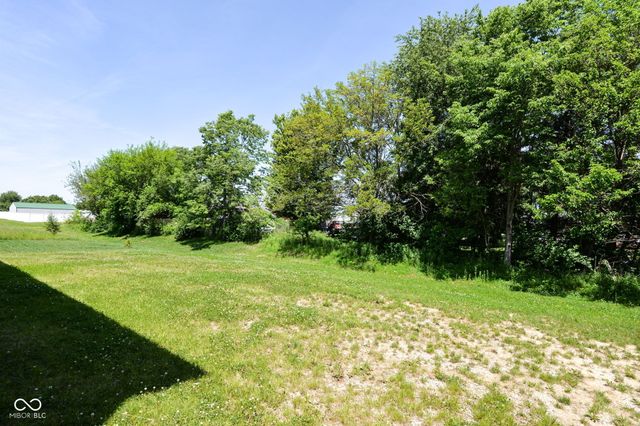 1392 Cascades Drive, Greenfield, IN 46140