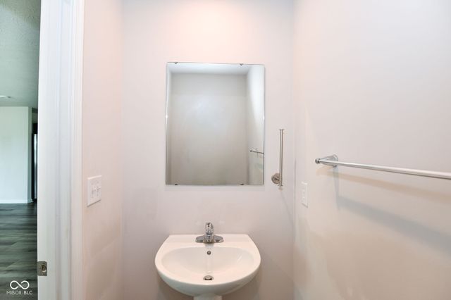 1392 Cascades Drive, Greenfield, IN 46140