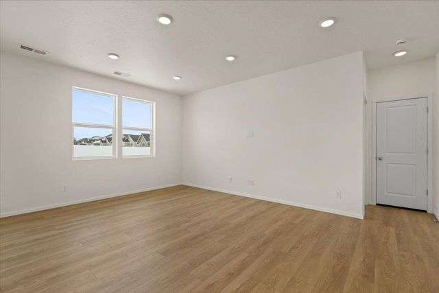 406 N Washington Ave, Deer Park, WA 99006