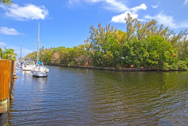 6411 Bay Club Drive 2, Fort Lauderdale, FL 33308