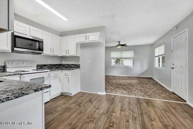 3645 EDISON Avenue, Jacksonville, FL 32254