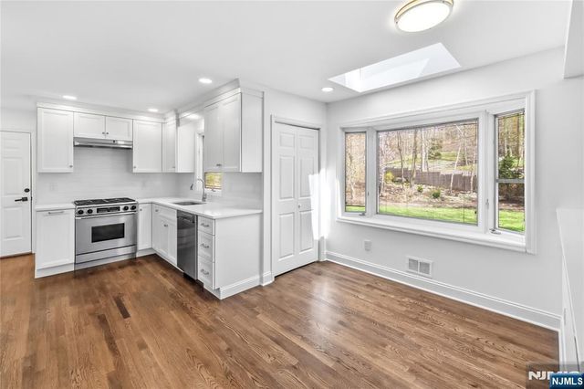 710 Tulip Place, River Vale, NJ 07675