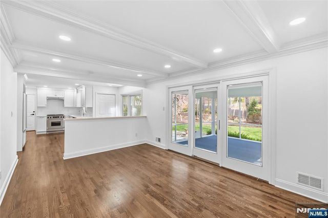 710 Tulip Place, River Vale, NJ 07675
