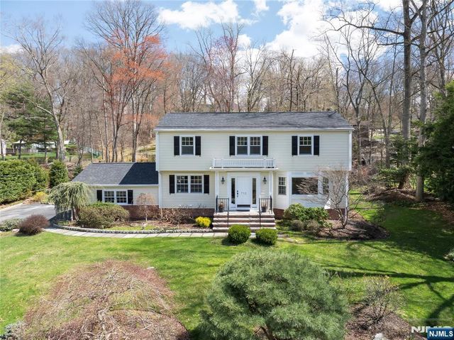 710 Tulip Place, River Vale, NJ 07675