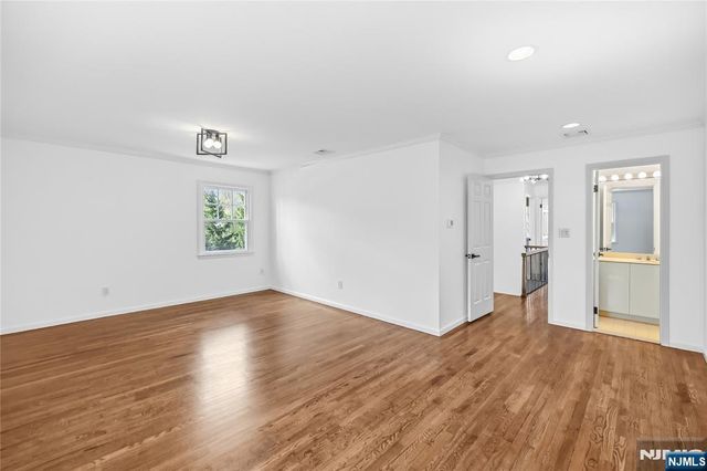 710 Tulip Place, River Vale, NJ 07675