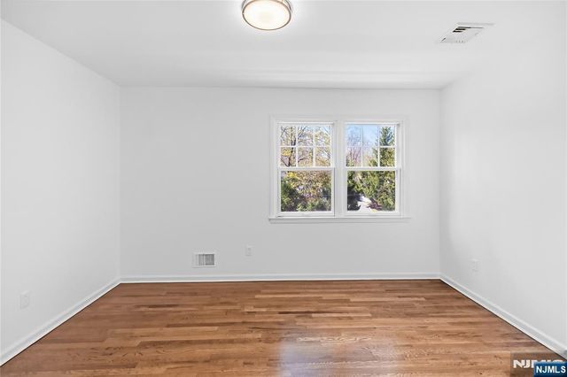 710 Tulip Place, River Vale, NJ 07675