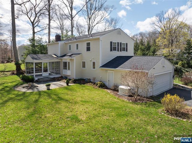 710 Tulip Place, River Vale, NJ 07675