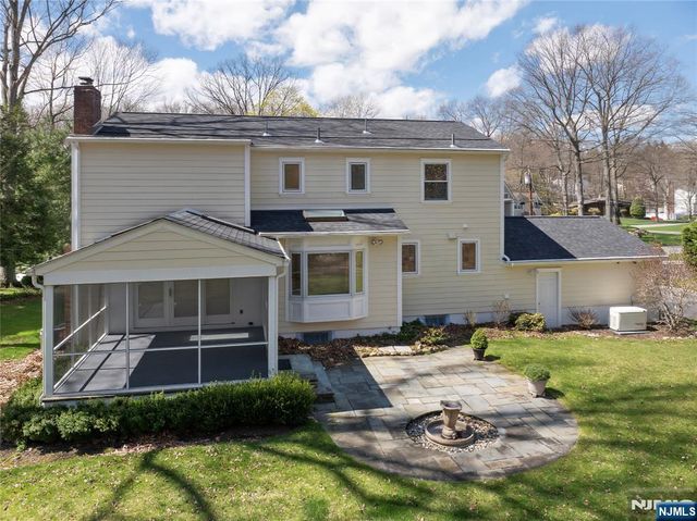 710 Tulip Place, River Vale, NJ 07675