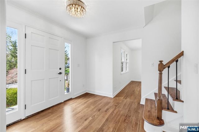 710 Tulip Place, River Vale, NJ 07675