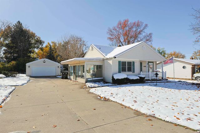 19694 Ruth Avenue, South Bend, IN 46614