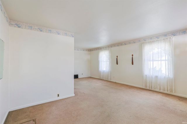 19694 Ruth Avenue, South Bend, IN 46614