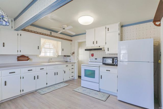 19694 Ruth Avenue, South Bend, IN 46614