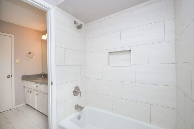 3611 W Creek Club Dr, Missouri City, TX 77459