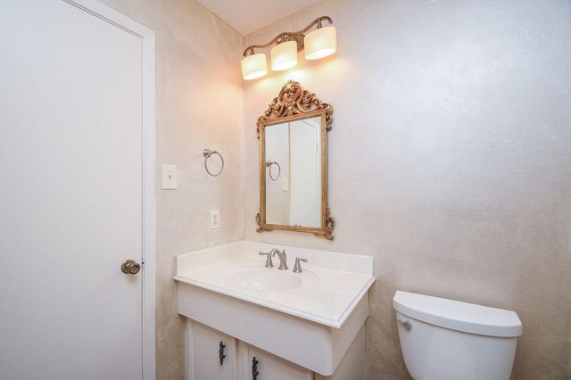 3611 W Creek Club Dr, Missouri City, TX 77459