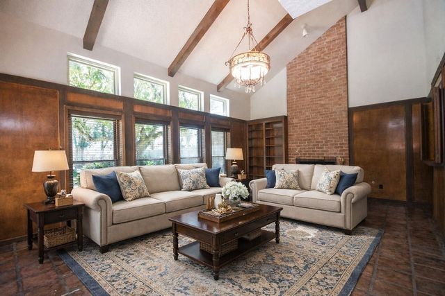 3611 W Creek Club Dr, Missouri City, TX 77459