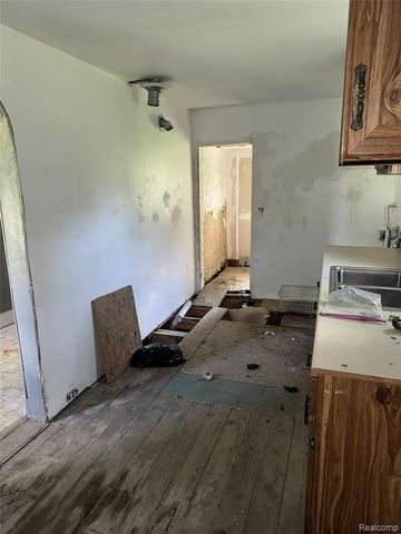 2418 Morris Street, Saginaw, MI 48601