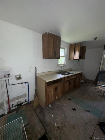 2418 Morris Street, Saginaw, MI 48601