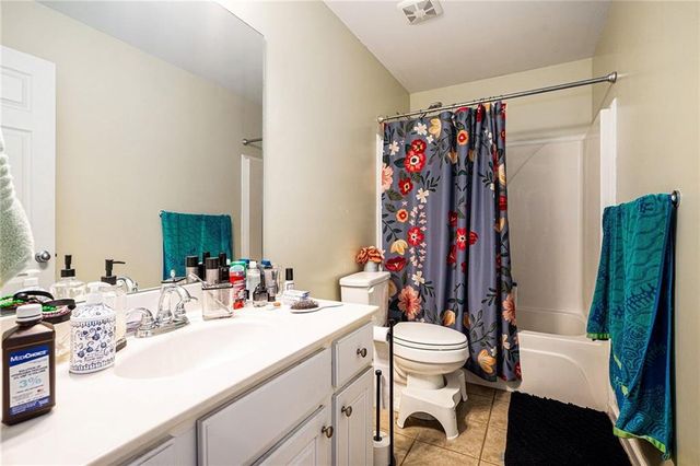 949 Yancey Court, Loganville, GA 30052