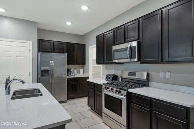 6524 S Calle Diablo Drive, Tucson, AZ 85757